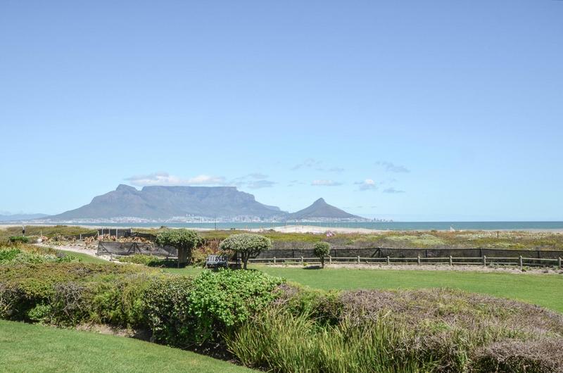 To Let 2 Bedroom Property for Rent in Dolphin Beach Western Cape